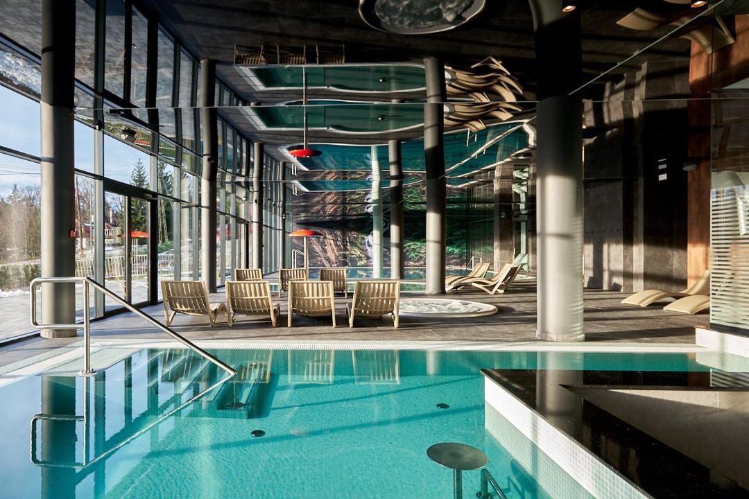 Zloty Horyzont & Hotel